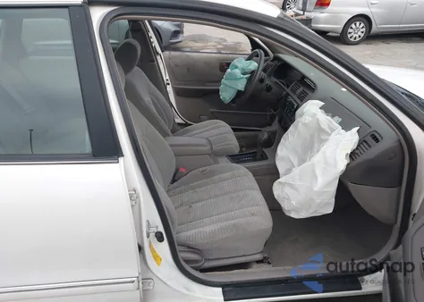 1998 Toyota Avalon Xl z USA, uszkodzony, nr VIN 4T1BF18B9WU287760